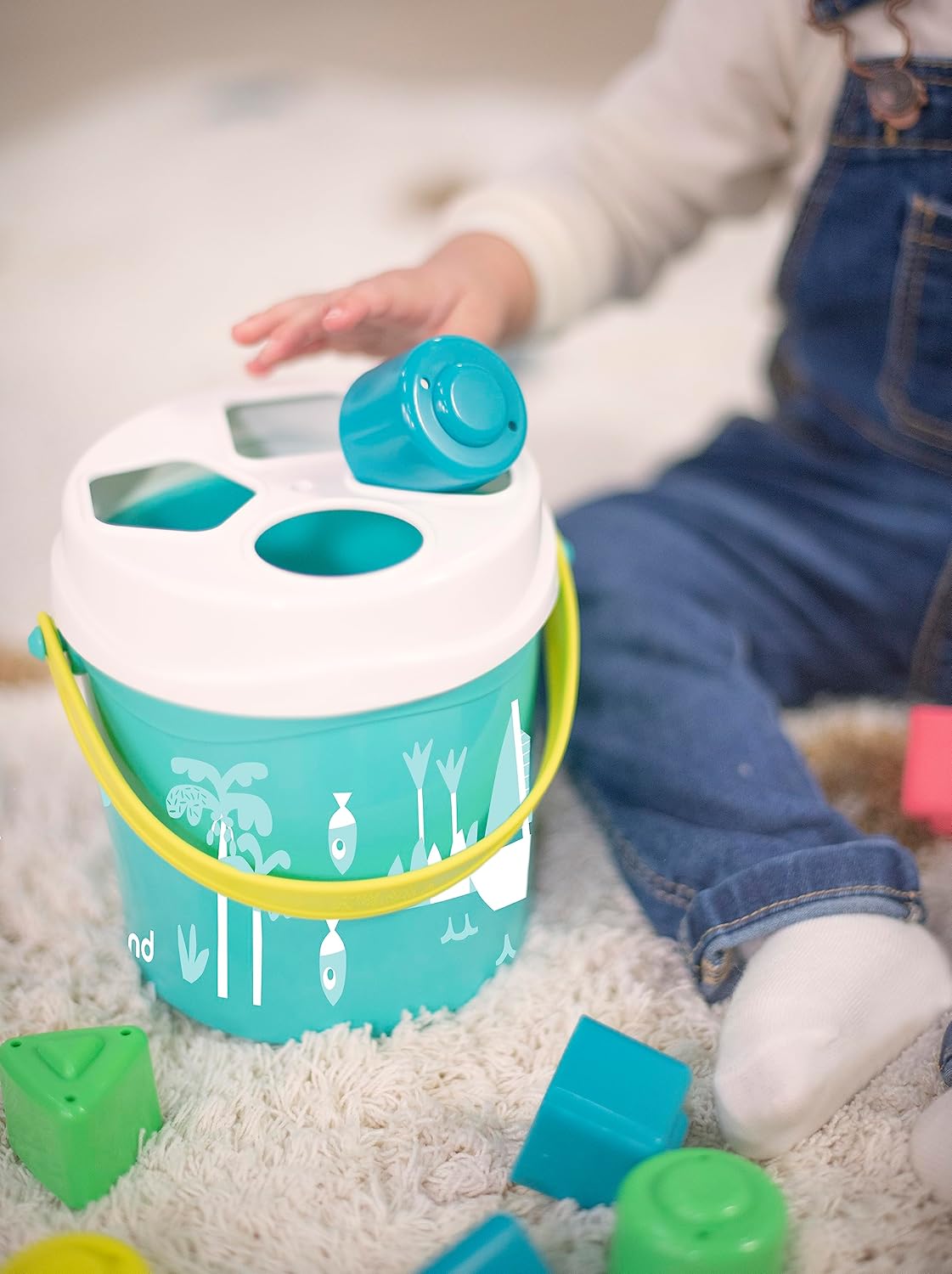 vedierko na triedenie tvarov